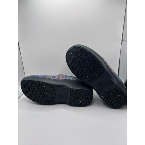 Crocs Neria‎ Pro II Graphic Clog Black Paisley Dual Comfort women’s size 7w - Picture 2 of 4